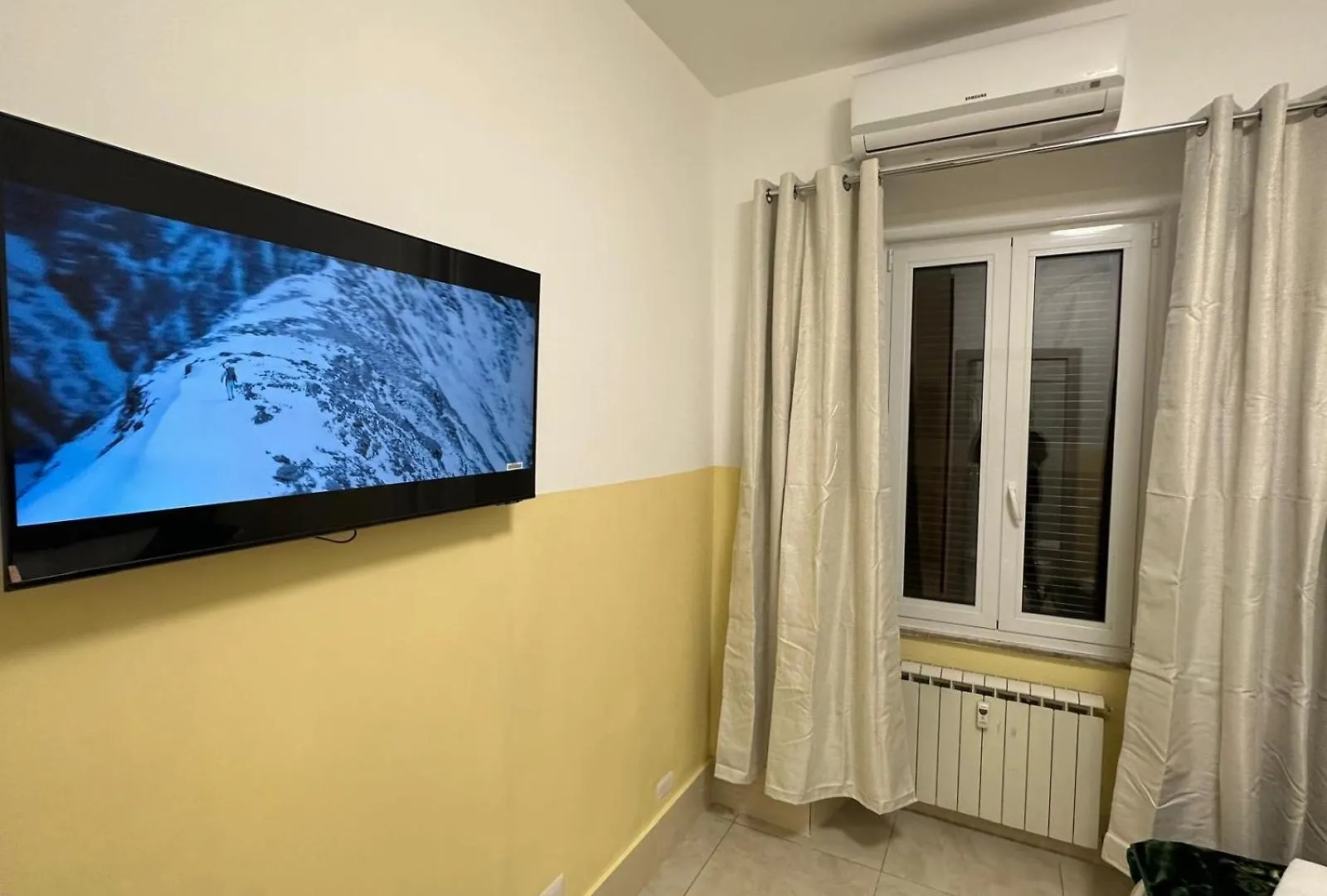 Bed and Breakfast Turati Termini Roma Italia