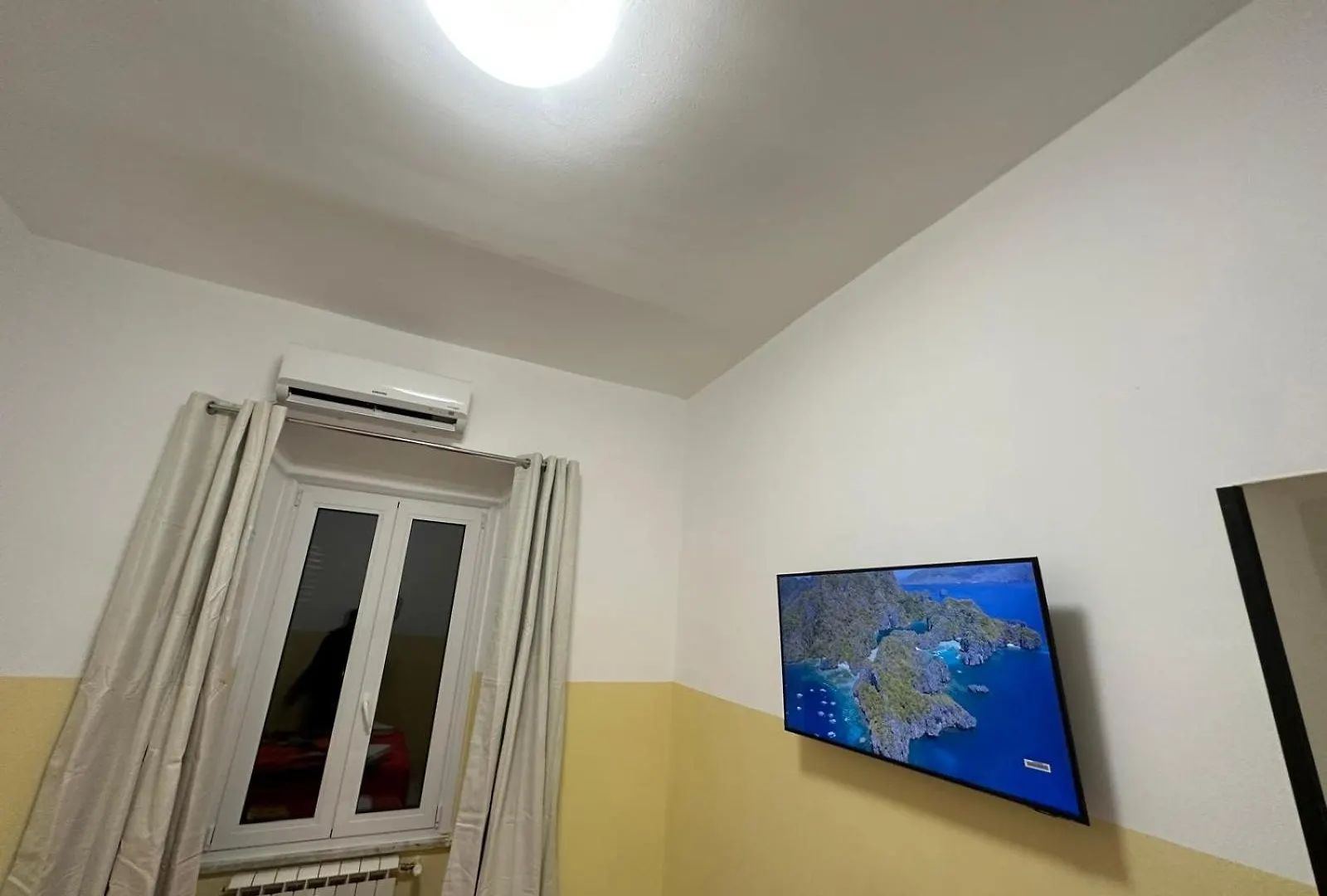 Bed and Breakfast Turati Termini Roma 0*,  Italia