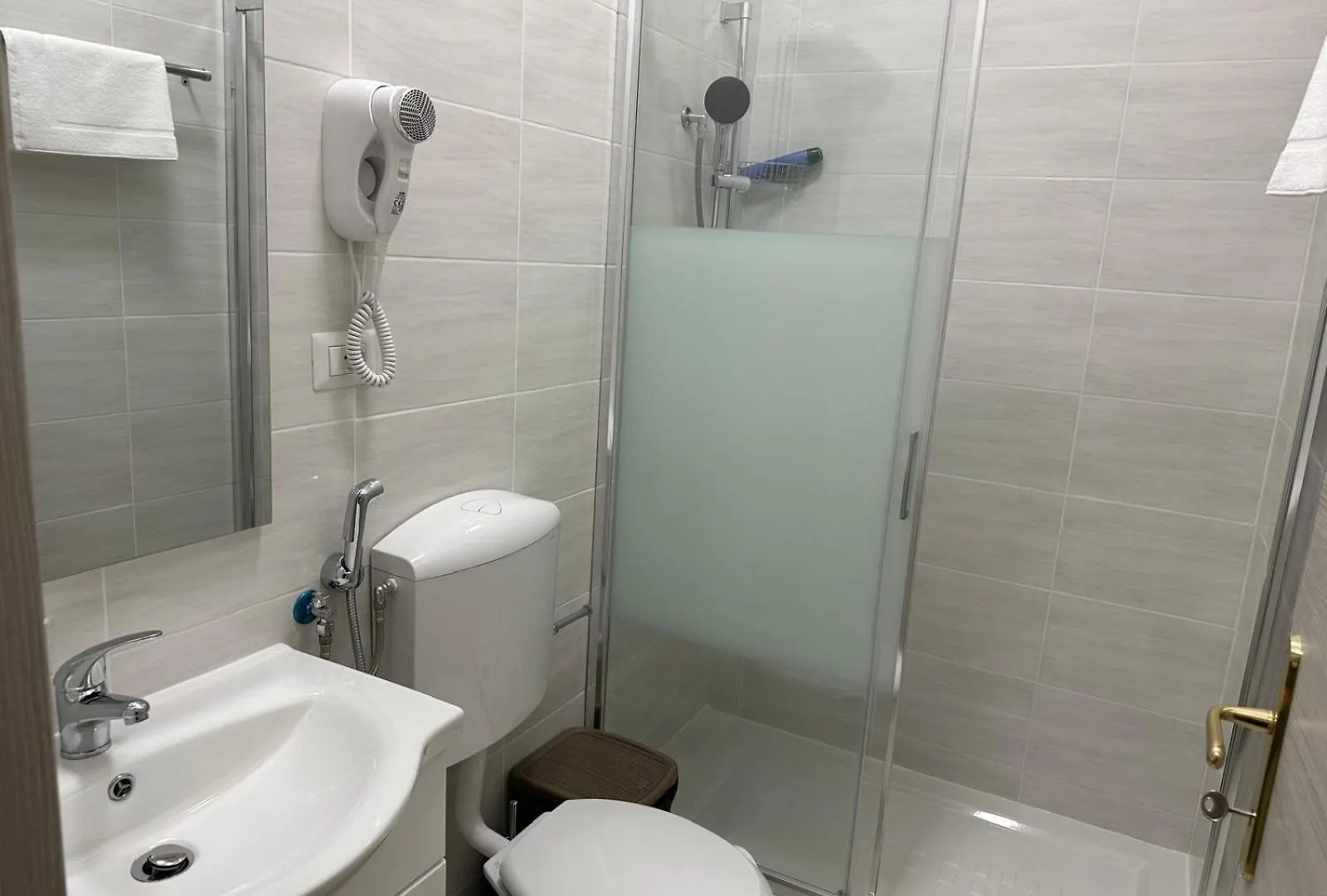 Bed and Breakfast Turati Termini Roma 0*,